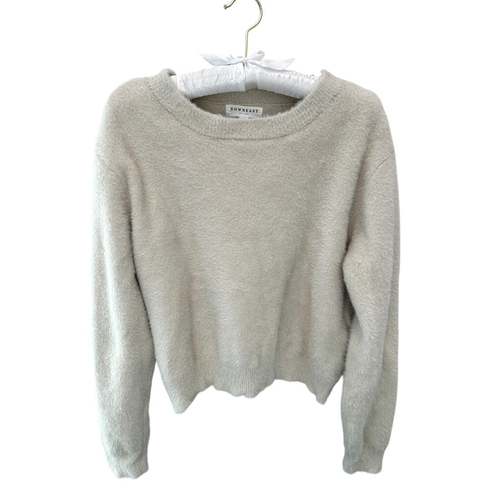 DOWNEAST | Beige Neutral Fuzzy Soft Knit Sweater | Medium